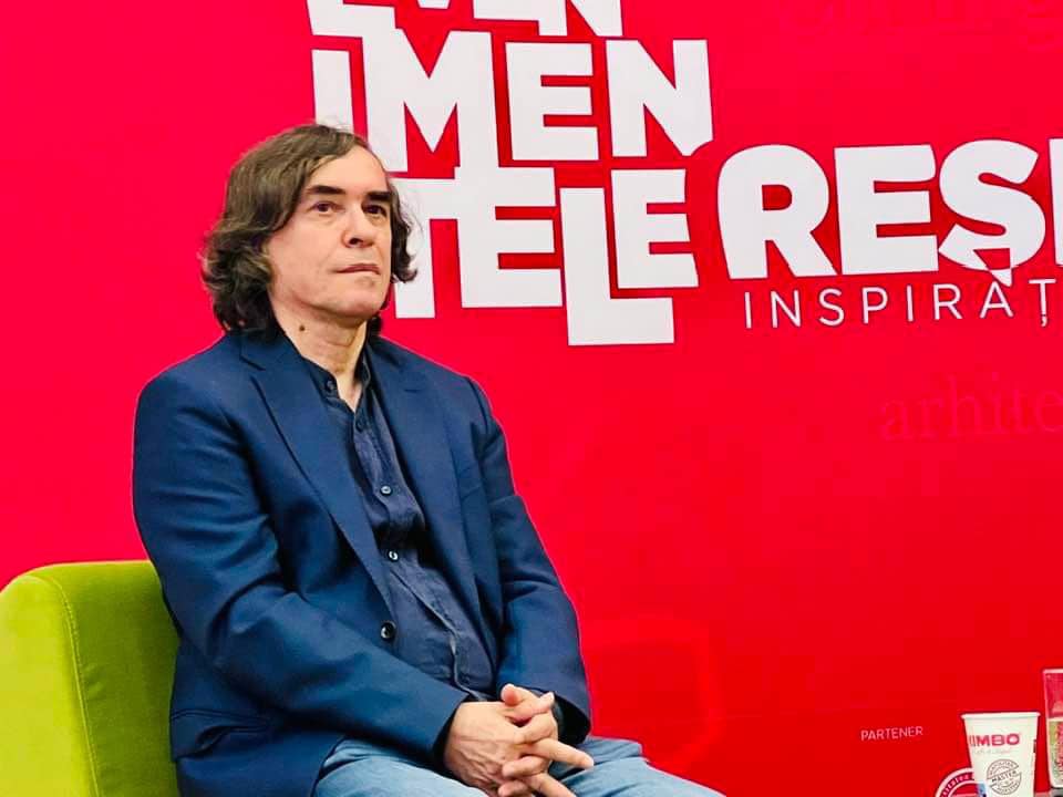 Mircea Cărtărescu pentru The Guardian: „M-am răzbunat stilistic și literar pe oamenii care mi-au furat tinerețea”