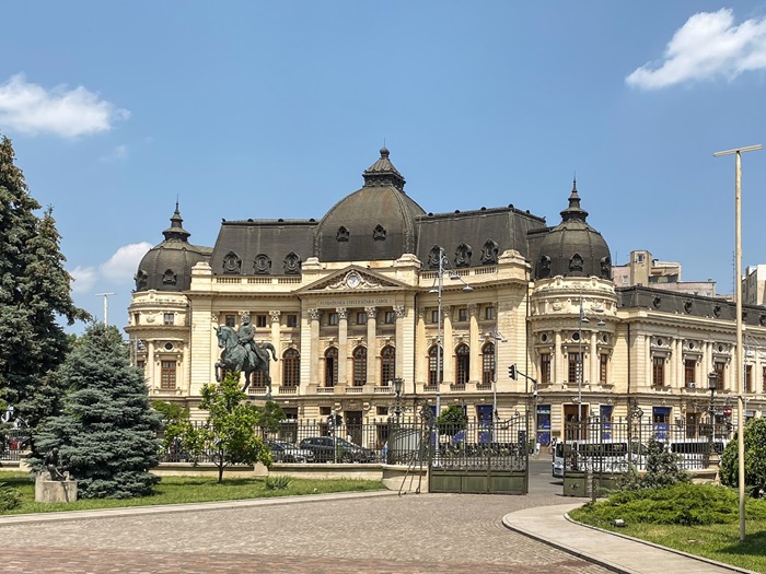 Muzee București - obiective turistice ideale pentru turiștii români și străini