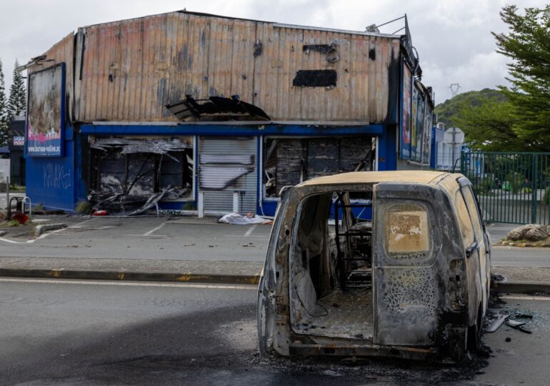 Șase români au fost evacuați din Noua Caledonie