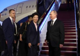 Putin a sosit în China, însoțit de o delegație numeroasă: Ce urmărește liderul de la Kremlin (Video)