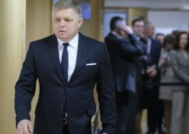 În Slovacia, violența naște violență. Premierul, un susținător al Rusiei, împușcat la cinci ani de la un alt atentat care a provocat o criză politică