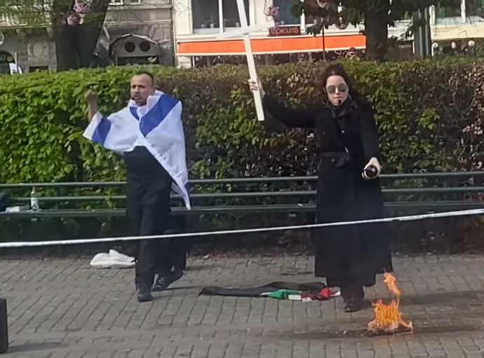 Suedia: Un bărbat și o femeie au incendiat un Coran înaintea festivităților dedicate Eurovisionului (Video)