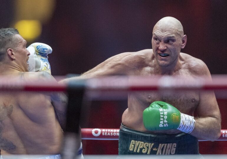 A fost stabilită data revanșei Oleksandr Usik - Tyson Fury