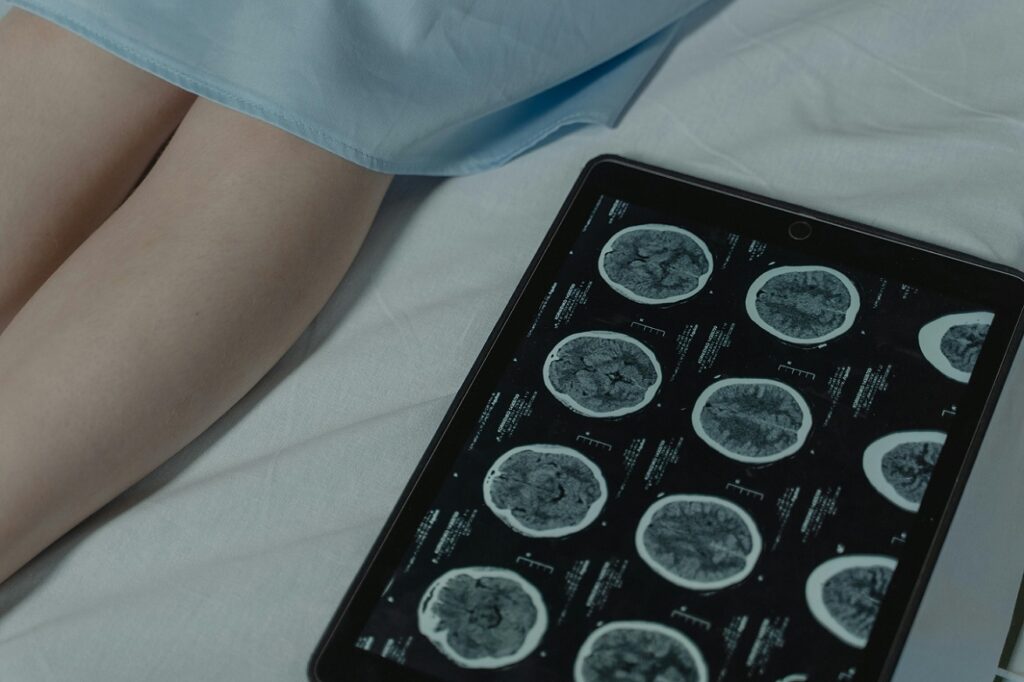 OMS: Peste o treime dintre cazurile de cancer ar putea fi prevenite. Două obiceiuri cotidiene stau la baza majorității îmbolnăvirilor