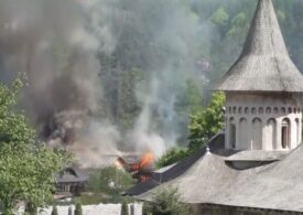 Incendiu puternic lângă Mânăstirea Voroneț <span style="color:#990000;">UPDATE</span>