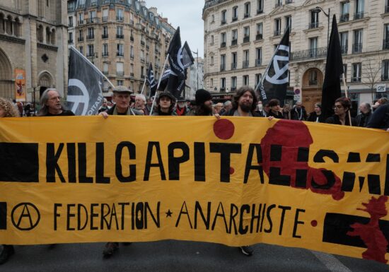 Violențe și distrugeri la protestele de 1 Mai, din Franța. S-au făcut zeci de arestări, la Paris și în mai multe orașe (Video)