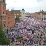 Mii de fermieri polonezi au protestat la Varșovia față de „Otrava Verde” (Foto & Video)