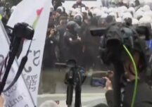 Stare de asediu în Istanbul, unde sunt proteste violente: Zeci de manifestanți au fost reținuți (Video)