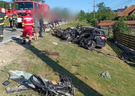 Accident grav în Vâlcea: Un șofer a murit după ce a intrat în plin într-un autobuz cu 51 de copii. A fost activat planul roșu de intervenție