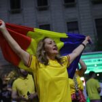 Elena Lasconi, în Piața Universității după calificarea naționalei de fotbal în optimile EURO 2024 (Galerie foto)