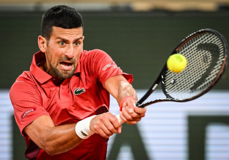 Novak Djokovic, în sferturi la Roland Garros după un meci-maraton: Record de victorii la turneele Grand Slam