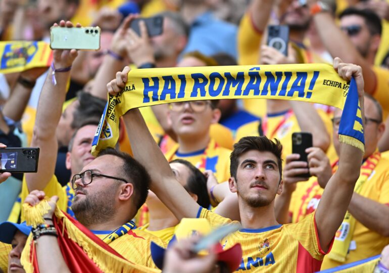 Bild laudă fanii români de pe stadionul din Munchen, care au scandat "Ucraina! Ucraina!": "Piele de găină!”