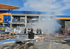 Explozie puternică urmată de incendiu la un magazin Dedeman din Botoșani. 15 persoane au ajuns la spital, patru sunt în stare gravă (Video)