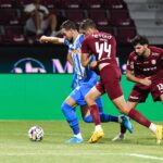 Superliga: Universitatea Craiova învinge CFR Cluj după un meci în care Dan Petrescu și-a vărsat nervii pe brigada de arbitri