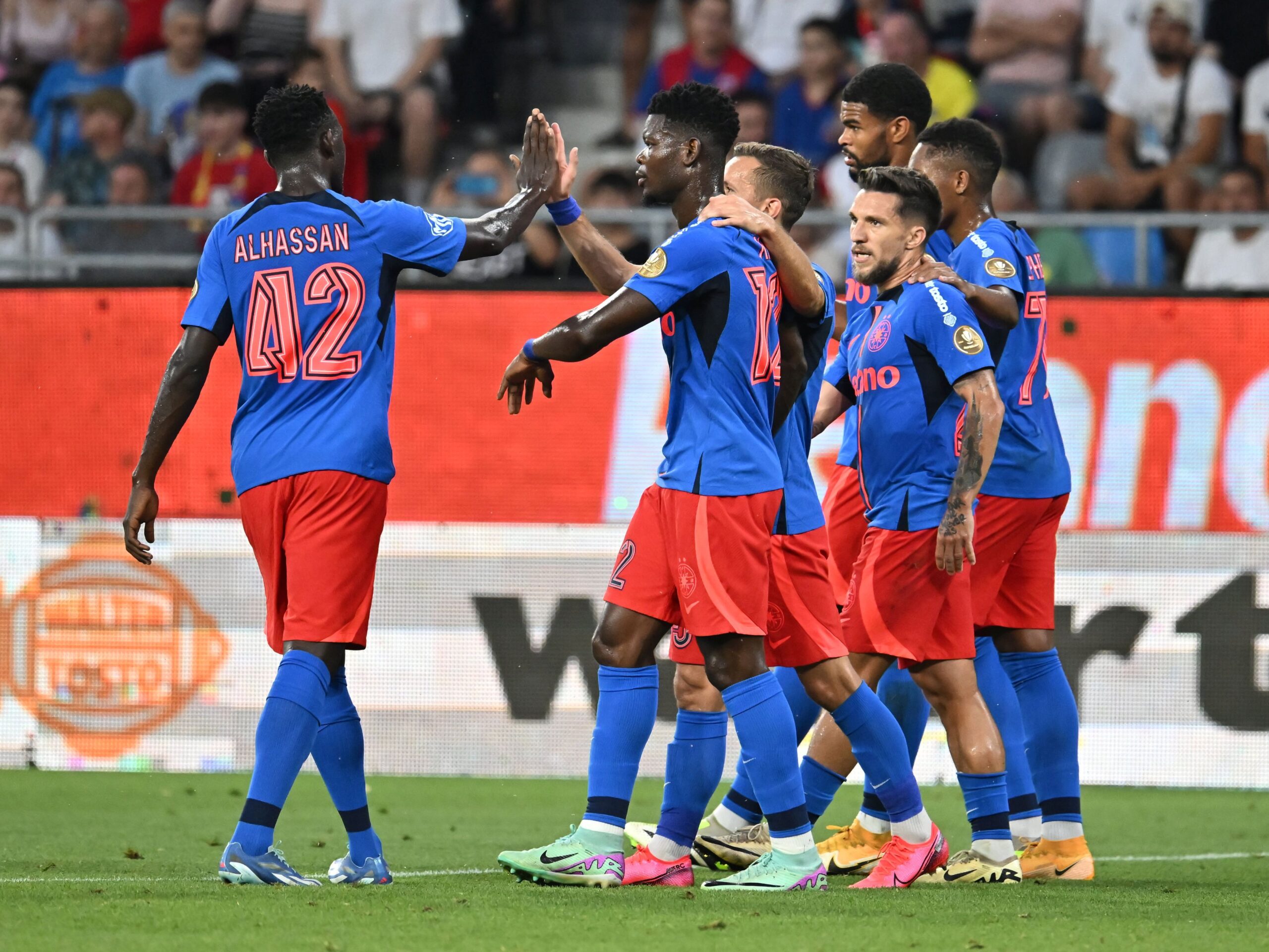 Laporan Langsung: Inter d'Escaldes vs. FCSB di Kualifikasi Liga Champions – Drama Gol dan Penyelamatan Menentukan!