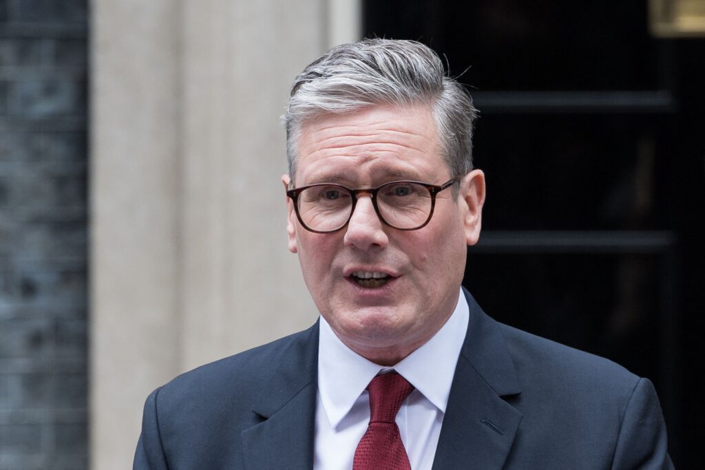 Sir Keir Starmer Enters Downing Street as Britain'