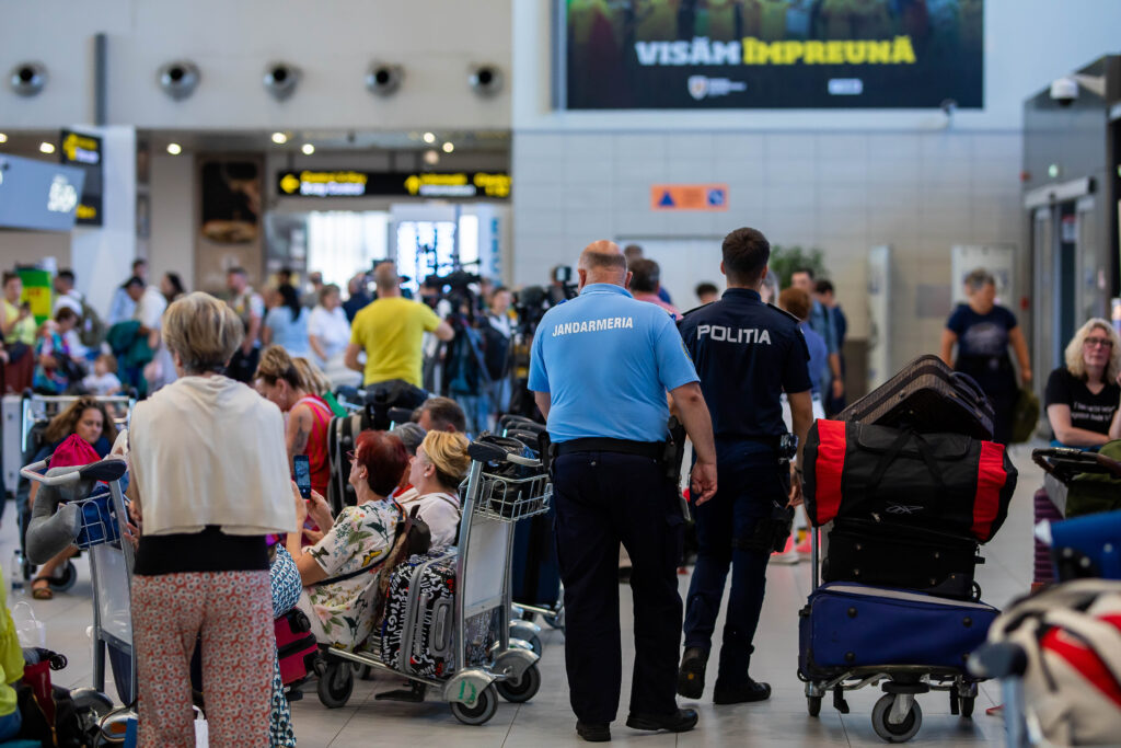 Incendiu pe Aeroportul Otopeni. Suspectă e o femeie cu mai multe internări la psihiatrie
