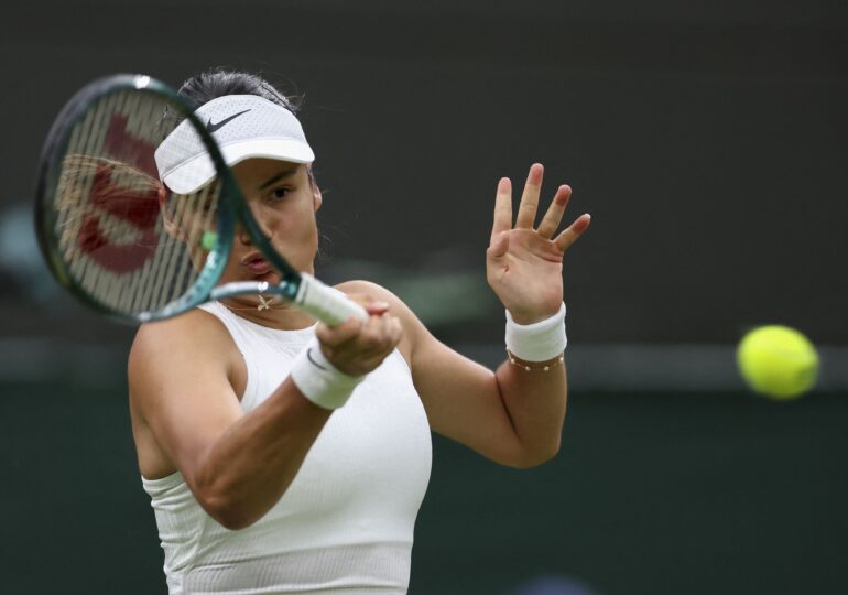 Emma Răducanu loses dramatically in the Wimbledon round of 16