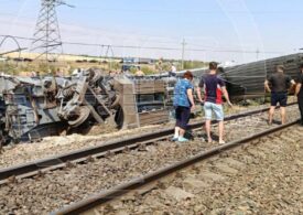 Coliziune între un tren și un camion în Rusia: 2 morți și aproape 100 de răniți (Foto & Video)