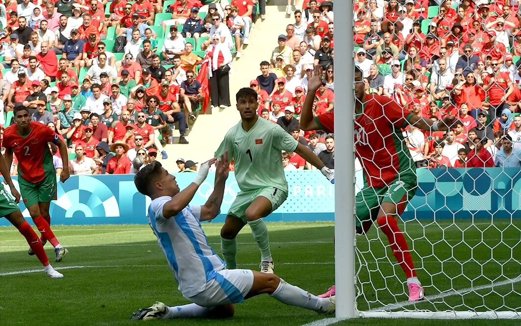 Argentina – Maroc, meci fabulos la JO: Întrerupere de două ore, incidente cu fanii, gol marcat în minutul 90+16 și anulat incredibil