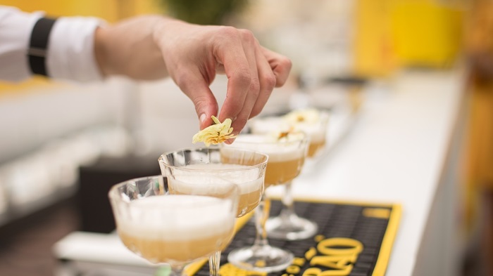 Cum să-ți personalizezi cocktailurile? 5 idei