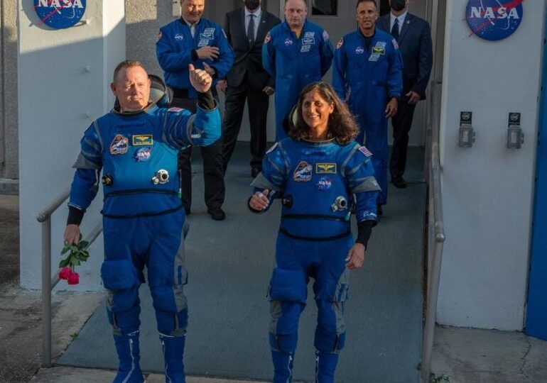 Astronauții misiunii Boeing Starliner rămân blocați pe ISS. Vehiculul spațial mai are combustibil până la jumătatea lui august