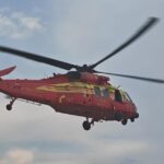 Un elicopter Black Hawk intervine să stingă un incendiu din Bacău