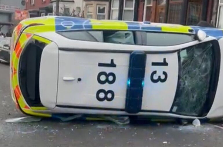 Revolta din Leeds: Poliția a arestat până acum cinci persoane. MAE nu știe să fie români