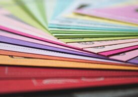 Organizarea actelor: Sfaturi practice pentru utilizarea eficientă a dosarelor din plastic și carton