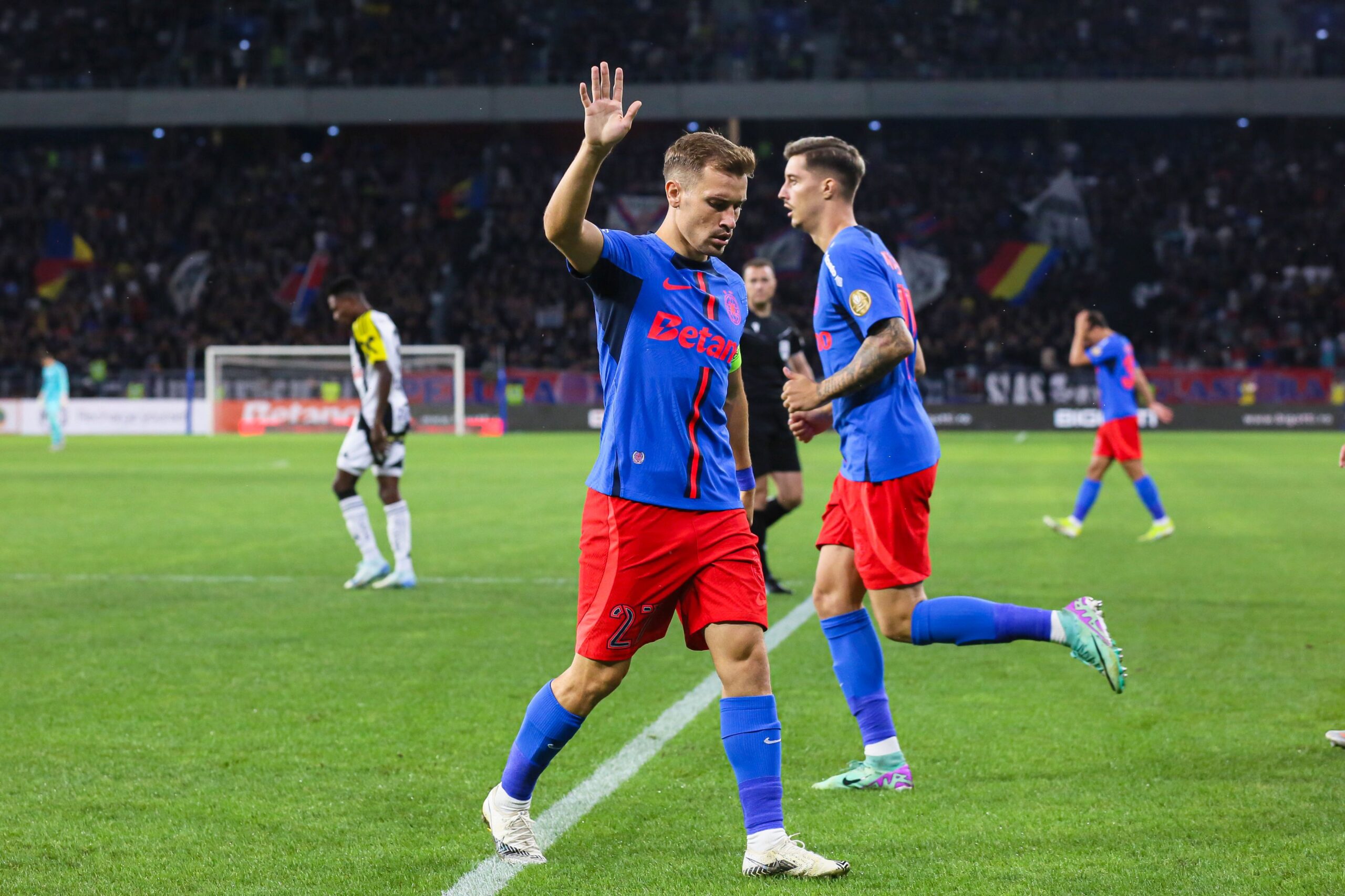 FCSB învinge dramatic LASK Linz, cu un gol superb al lui Darius Olaru, și se califică în Europa League