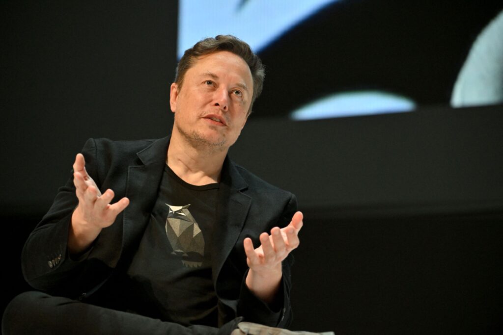 UE îl amendează pe Musk. 120 de milioane de euro pentru X