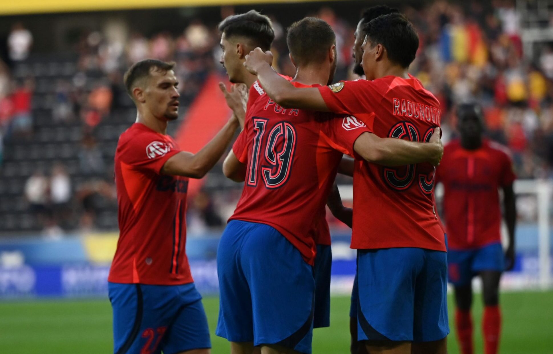 Programul meciurilor FCSB din Europa League: Când se joacă partida cu Manchester United