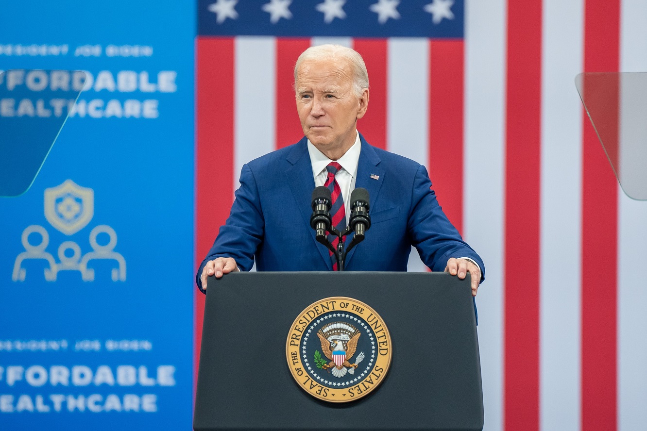 Hackeri iranieni au trimis echipei Biden documente furate de la Trump