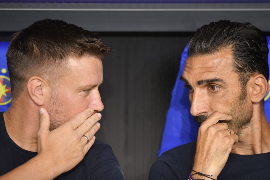 FCSB a decis soarta antrenorilor Elias Charalambous și Mihai Pintilii după ratarea play-off-ului