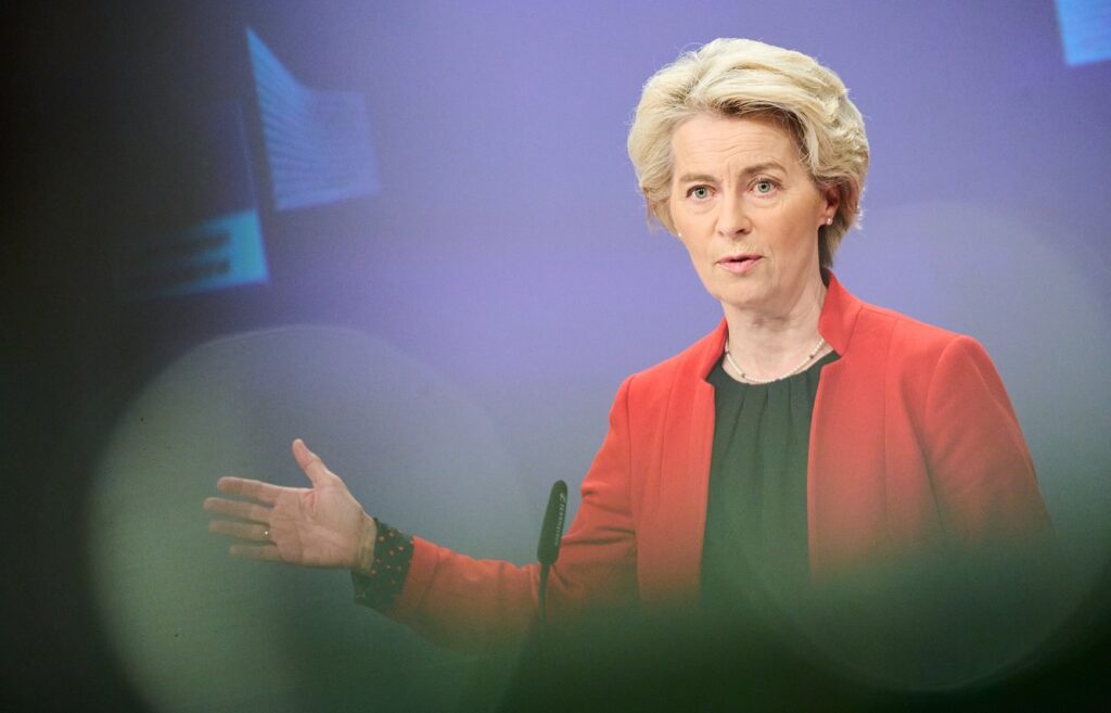UE suspendă răspunsul la taxele vamale impuse de SUA