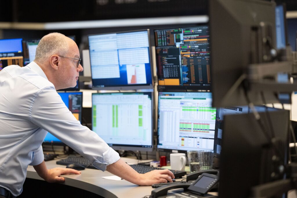 FT: Producătorii americani de petrol ar putea câștiga peste 60 de miliarde de dolari din criza din Orientul Mijlociu