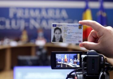 Prima carte electronică de identitate rămâne gratuită până pe 29 august
