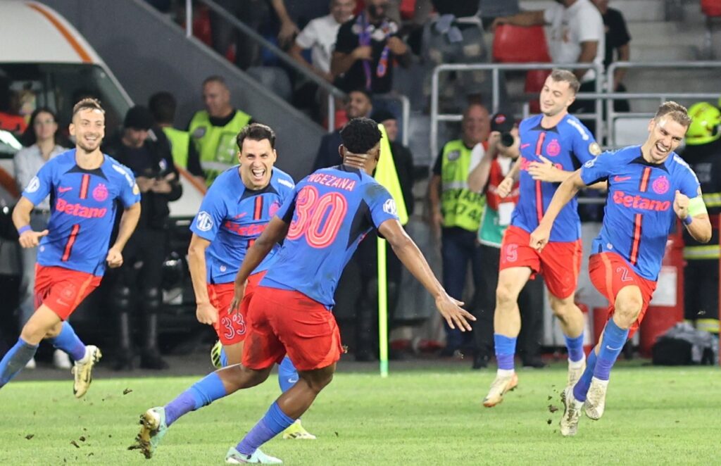 FCSB a făcut lista neagră: Șapte jucători pleacă de la gruparea roș-albastră