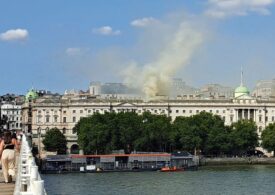 Incendiu la un centru cultural din Londra, care găzduiește unele dintre cele mai mari colecții de artă din lume (Video)