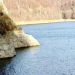 Lacul Vidraru – informații utile despre localizare, adâncime, obiective interesante din zonă și alte curiozități