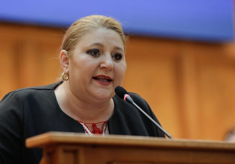 Diana Șoșoacă has been penalized for the scandal she caused in the European Parliament