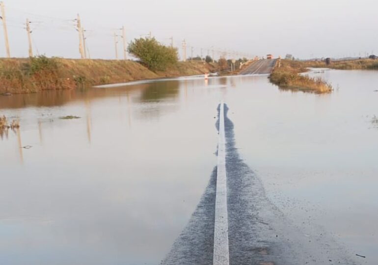 A national road has been closed for 5 days due to flooding (Video)