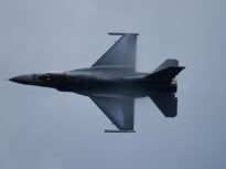 Piloții ucraineni au început pregătirea la Fetești. Cum se face trecerea de la MiG la F-16