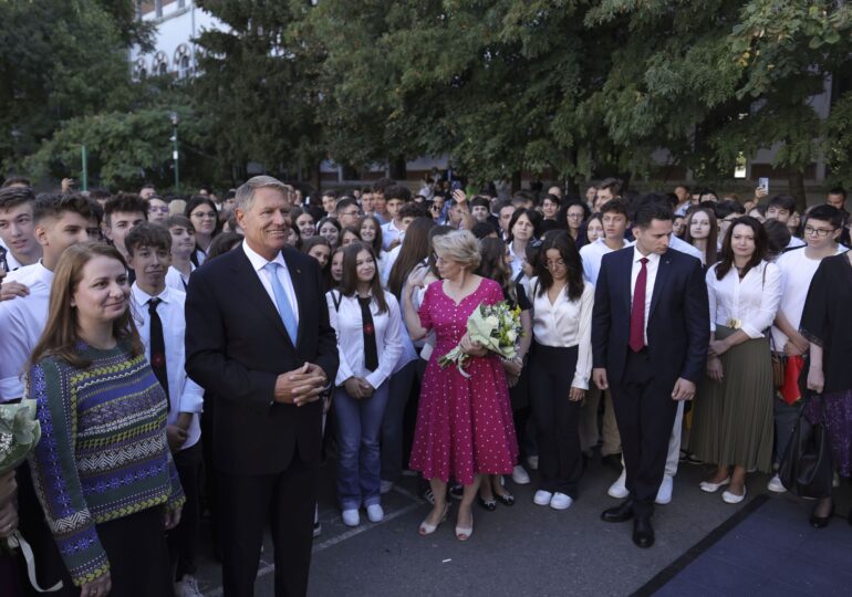 Iohannis a vorbit la deschiderea anului școlar despre „România Educată”. Mesaje pentru elevi, părinți și profesori (Video)