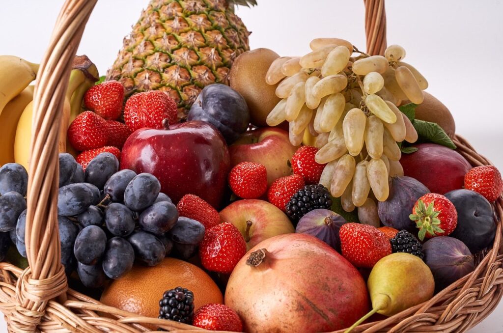 România, cel mai scăzut consum de fructe și legume din UE. O comparație cu Polonia