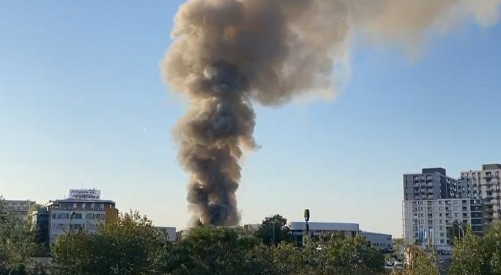 București: Incendiu la mai multe containere în care locuiau ucraineni