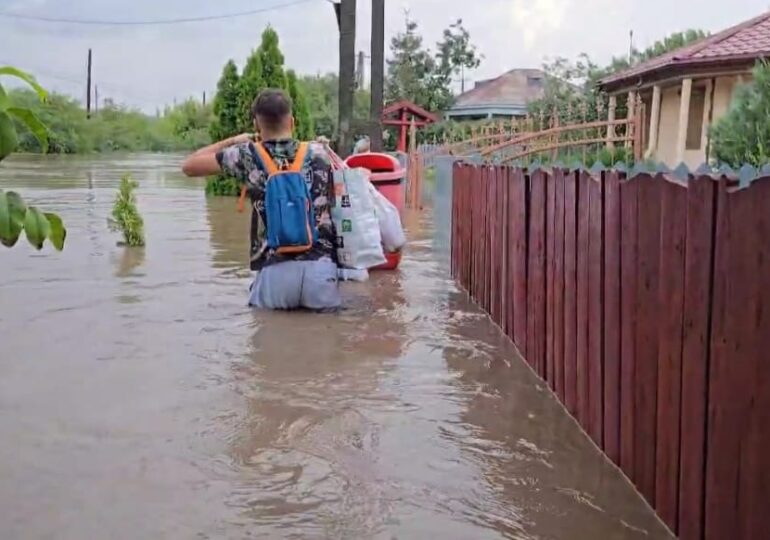 Nou cod galben de ploi și cod portocaliu de inundații în zonele cele mai afectate de viituri (Harta ANM)