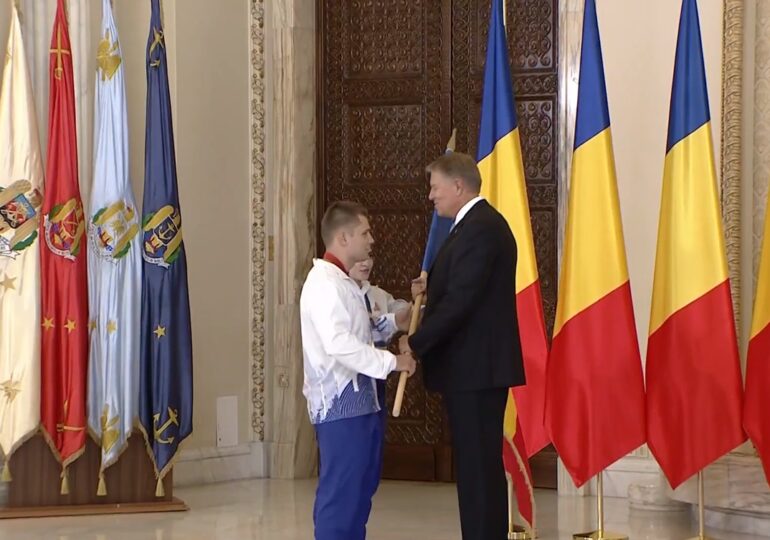 Sportivii români medaliați la Jocurile Olimpice și Paralimpice 2024, decorați de președintele Klaus Iohannis