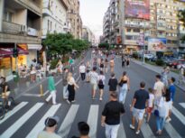 Zilele Bucureștiului, în weekend – Paradă, bătaie cu flori, spectacole, proiecții de film