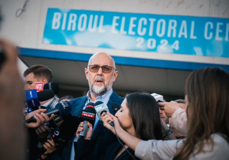 Kelemen Hunor: Arătați-ne și nouă, poporului, care sunt măsurile pentru 7 ani acceptate de CE! Vom avea voturi și în Moldova, și în sud, și în Dobrogea. Relația cu Viktor Orban - <span style="color:#990000;">Interviu audio</span>